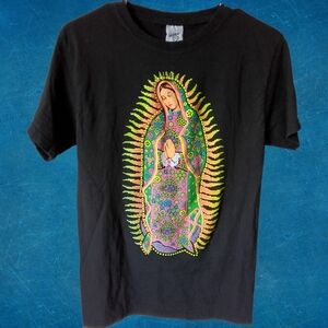 Vintage 2010 Our Lady of Guadalupe Mexico Religion Mary Mens T-shirt